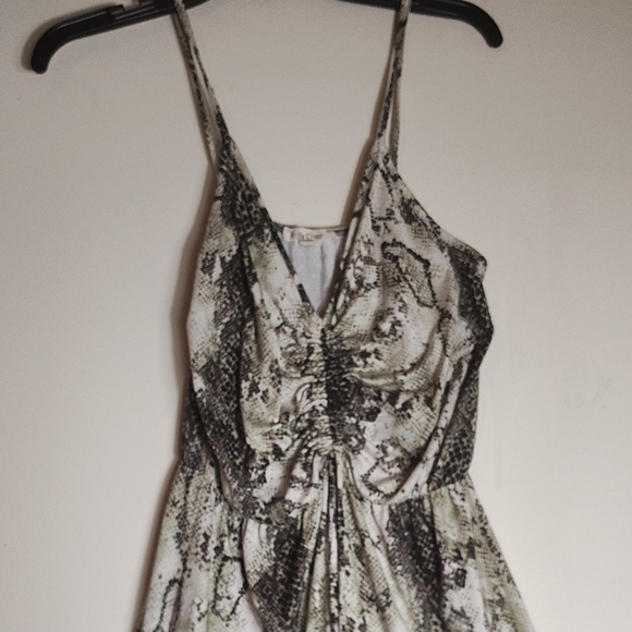Rolla Coster Gray Velvet Jumpsuit with Spaghetti Straps - Picture 5 of 5